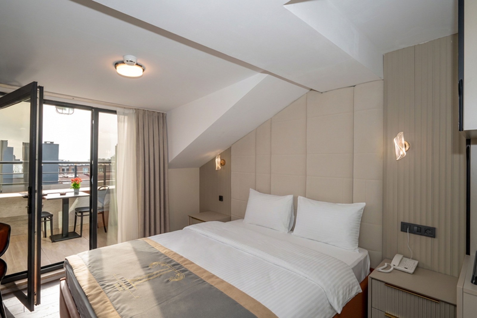 Twin Room with Balcony