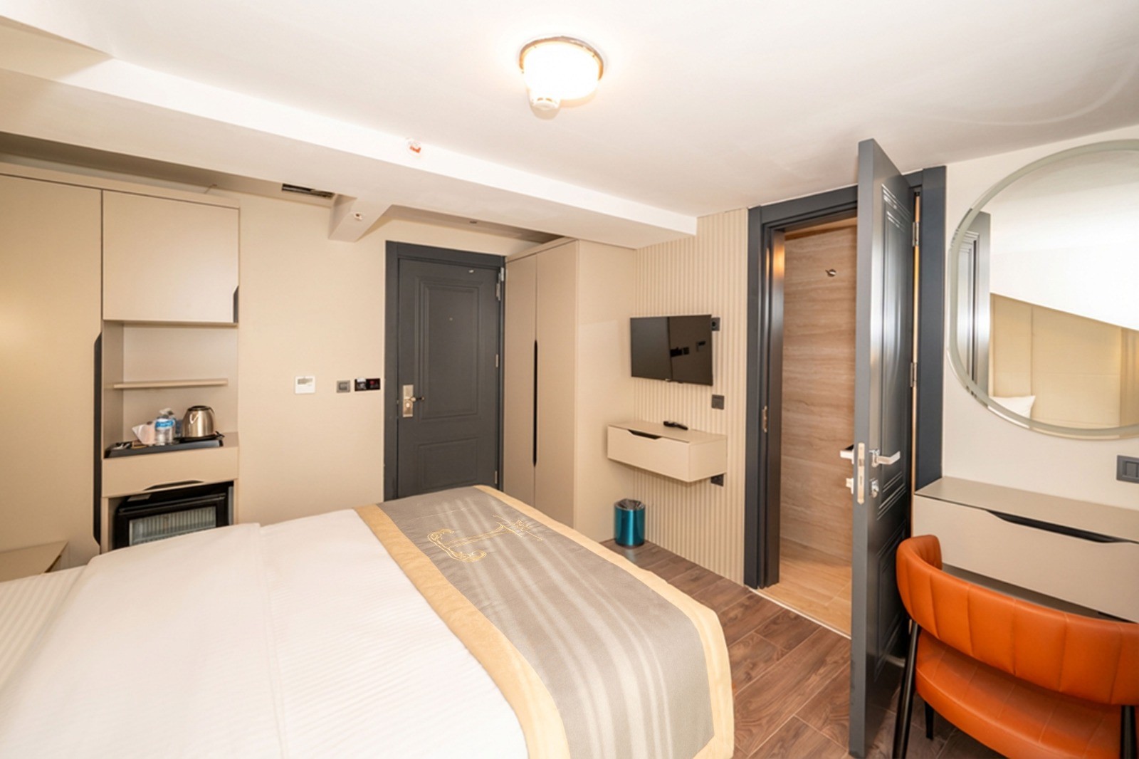 Twin Room with Balcony